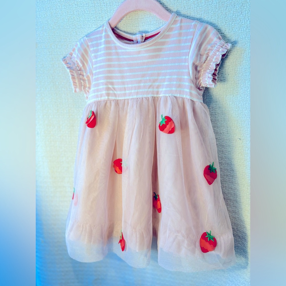 LIKE NEW Adorable Mini Boden tile appliqué dress.9-12 months